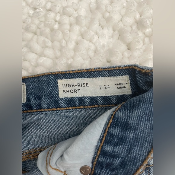 High Rise Jean Short - Picture 3 of 3